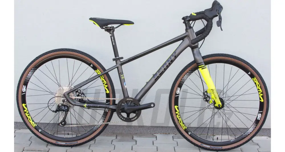 26" Juniorský Gravel bike - BEANY PULSE 26 - černá-žlutá Ověřený