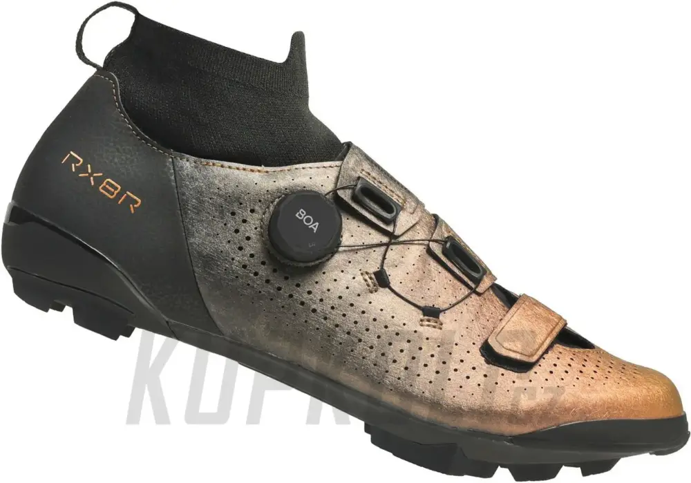 Tretry na gravel Shimano SH-RX801R, metalická oranžová Cenová Bomba