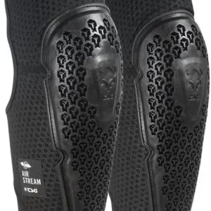 Chrániče loktů TSG elbowguard Chamber black Objednat Nyní