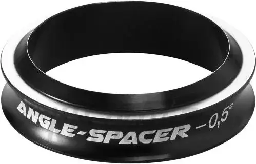 Reverse - 0.5°Angle Spacer pro tapered vidlice Víkendová Akce
