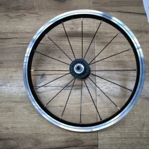Přední zapletené kolo Kubikes 16" Akce